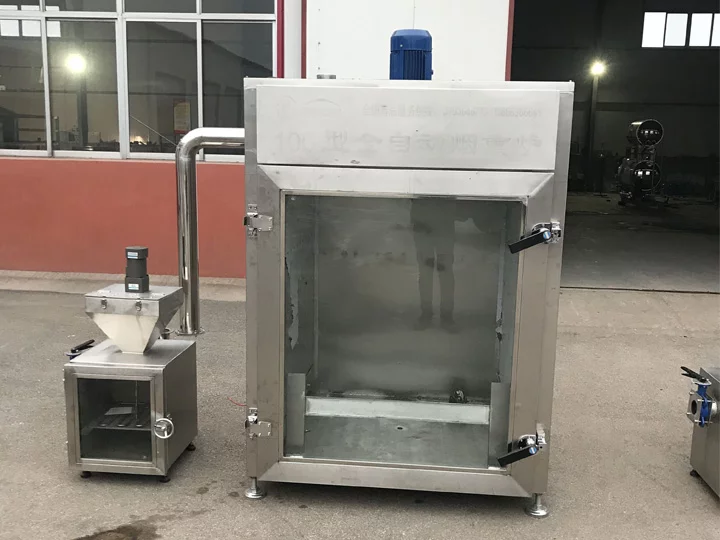 Small meat smoking oven